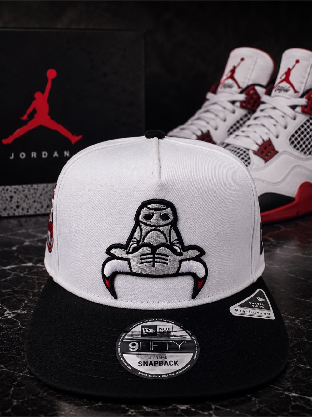 New Era Chicago Bulls Jordan Upside Down CMT 4 9Fifty 950 White Cement Hat Cap